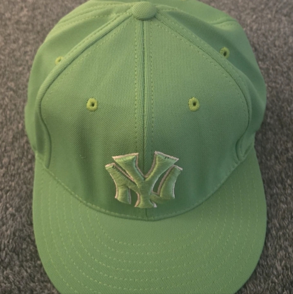 New York Yankees American Needle Lime Green Hat Fitted 7 1/2 NYC